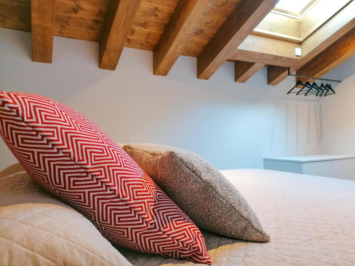 Apartament "El Castell" Casa Rural Cal Rialla Llivia Dış mekan fotoğraf