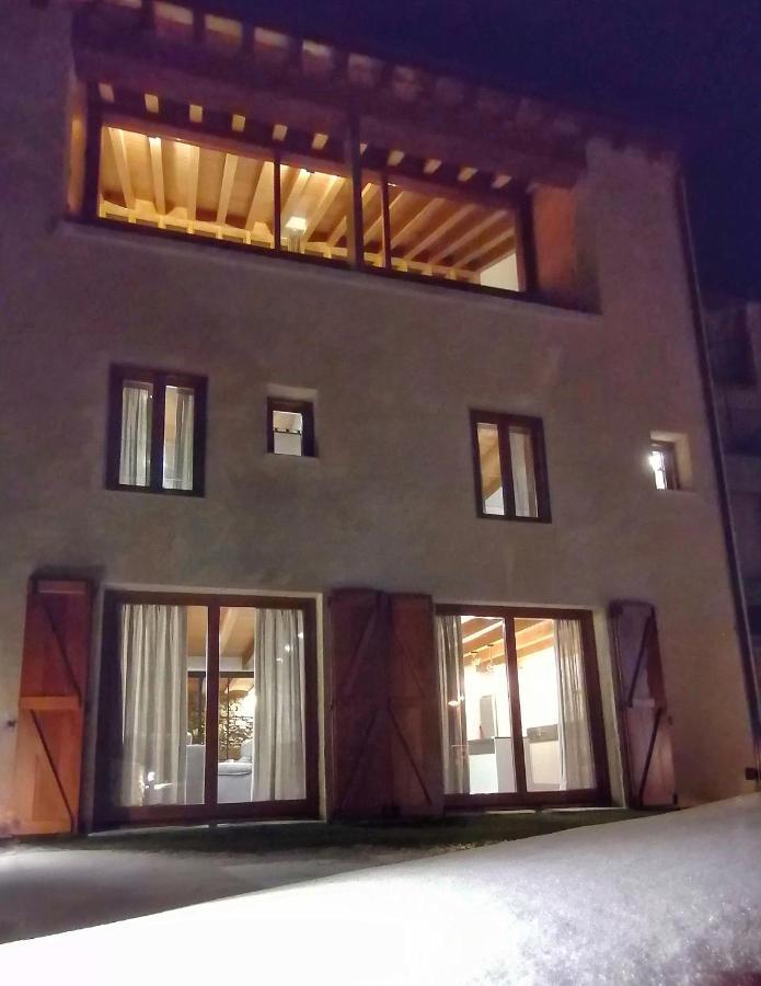 Apartament "El Castell" Casa Rural Cal Rialla Llivia Dış mekan fotoğraf